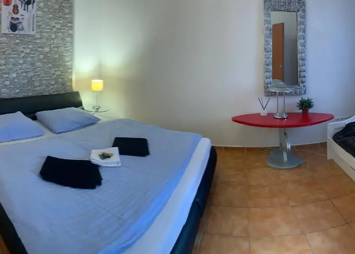 Jsmit Music&bar&apartments, Balkony V Apartmanah, Bar Dole Appartement