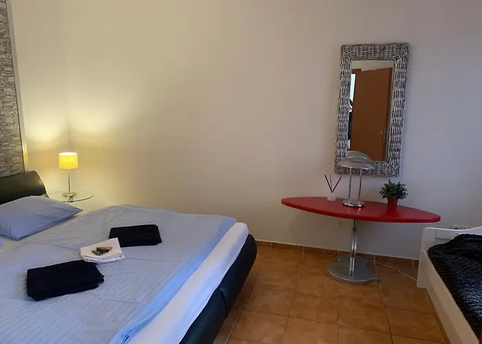 Jsmit Music&bar&apartments, Balkóny V Apartmánah, Bar Dole Appartamento *